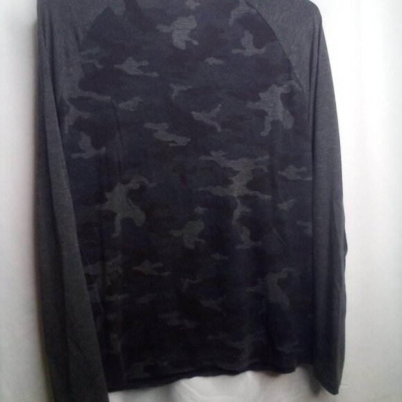 Express Shirt M Women Long Sleeve Stretch Thermal Camo Gray Black - Picture 3 of 15